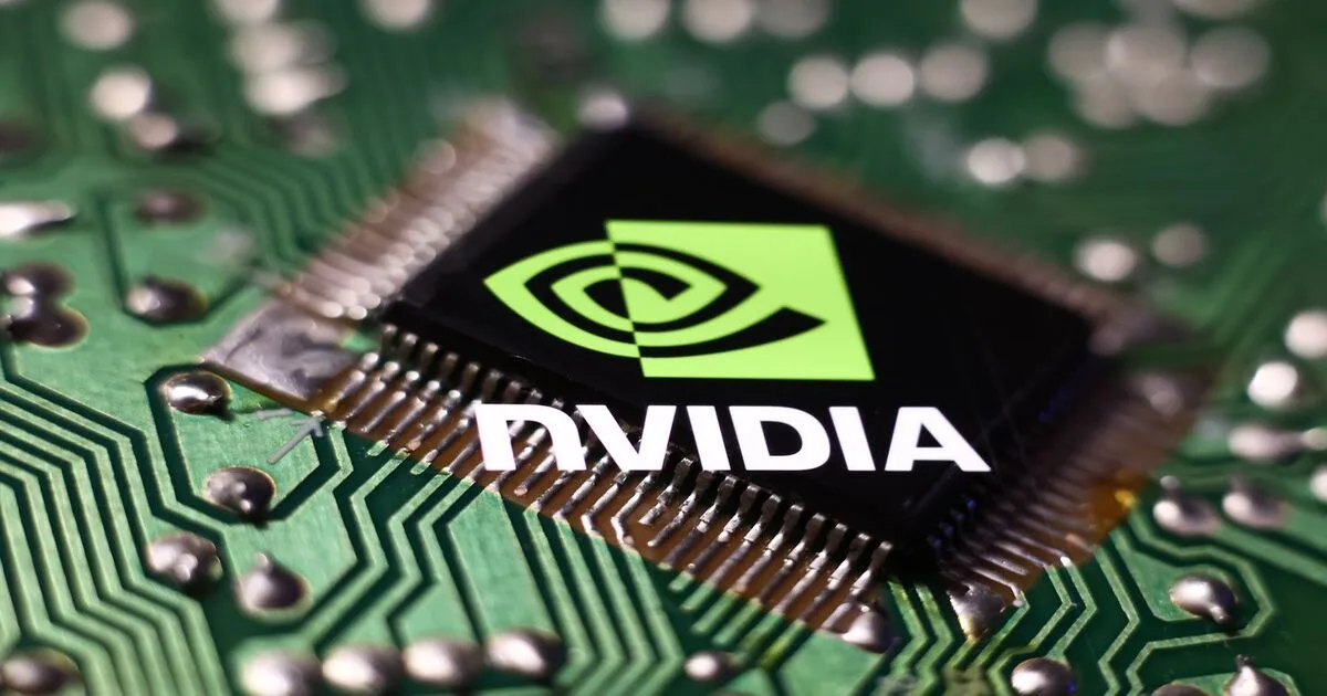 Чому Big Tech будує власні AI-чипи замість залежності від NVIDIA