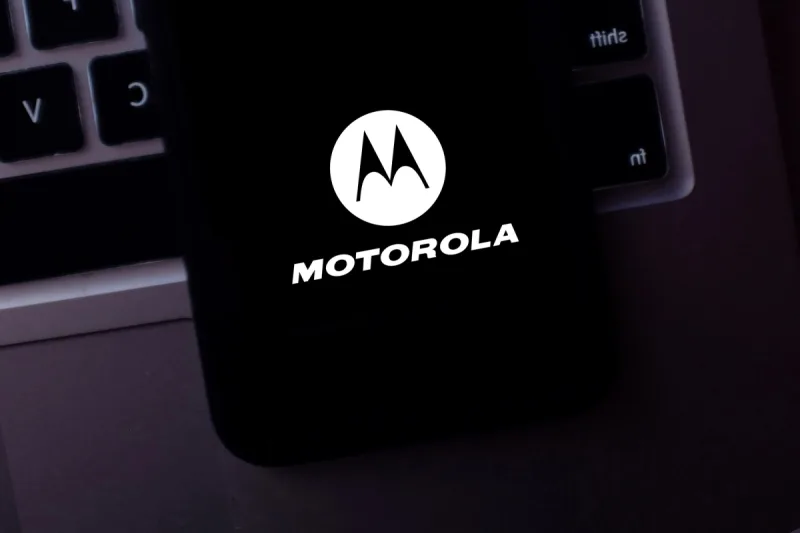 Motorola готовит конкурента iPhone Duo: компания представила тизер нового складного смартфона