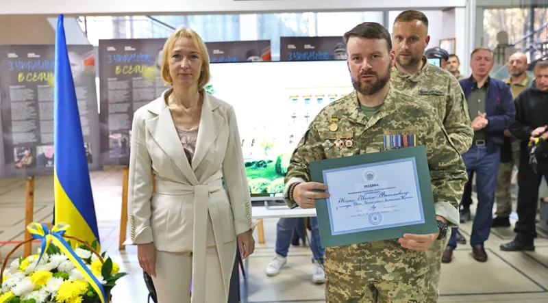 У Львівській політехніці відзначили День захисників і захисниць України та відкрили виставку «Герої бойового братерства» («З Україною в серці»)